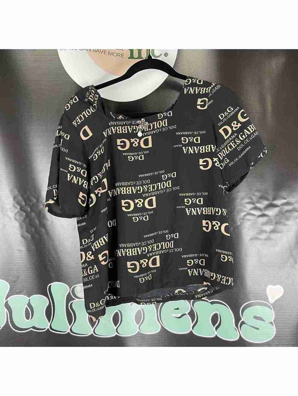 Designer-Inspired Black Floral Top Size Large